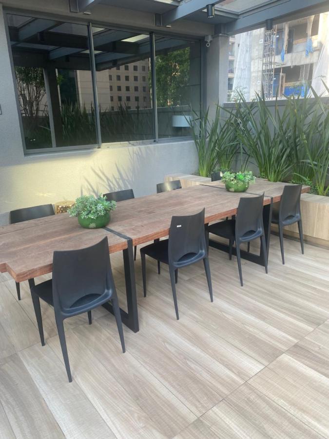 Apartamento Vitralli Moema 2208 *
